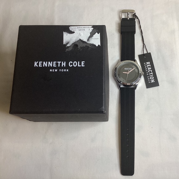 NWT vegan black Kenneth Cole watch - Picture 4 of 4